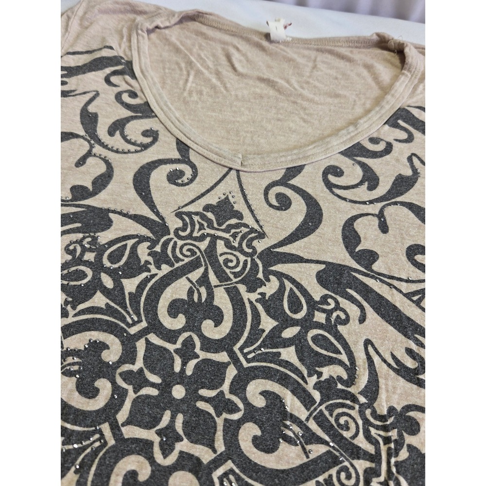 Liberty Wear Tan S Filigree Mandala Graphic Tee Rhinestone Scoop Neck Top Womens - Picture 2 of 6